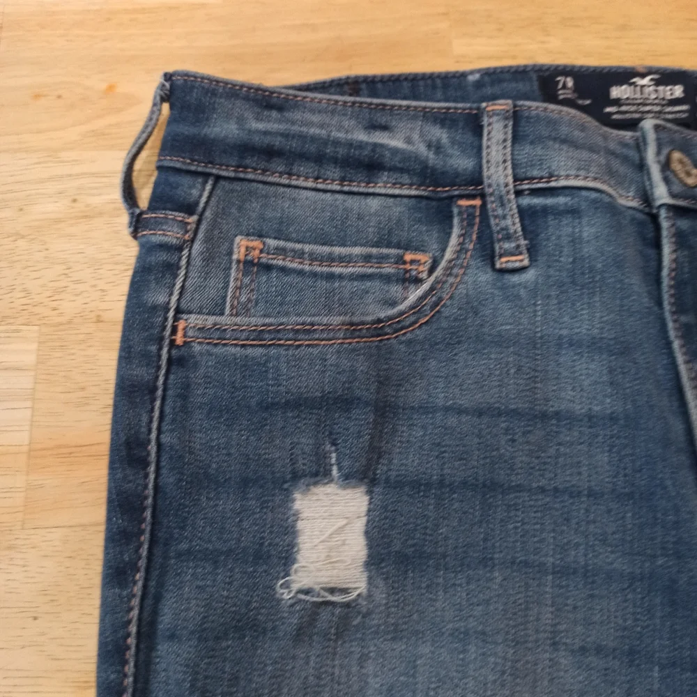 HOLLISTER CALIFORNIAMID-RISE SUPER SKINNY jeans - Picture 4 of 15
